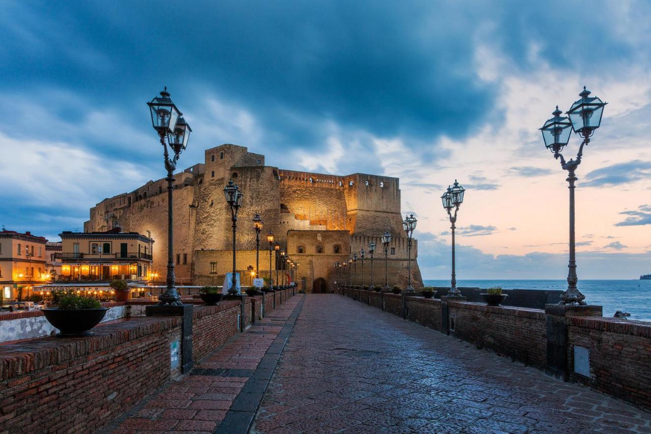 Napoli Storia E Mare Bed & Breakfast Dış mekan fotoğraf